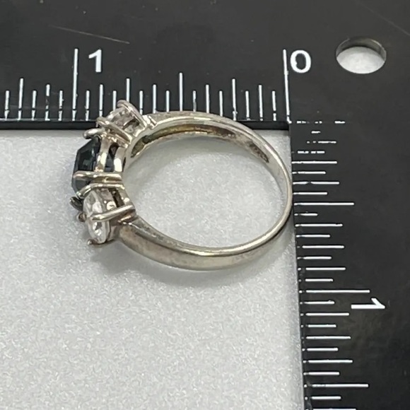 925 CN Design London Blue Topaz Ring 💍 Size 8.75 Stunning - Picture 9 of 9